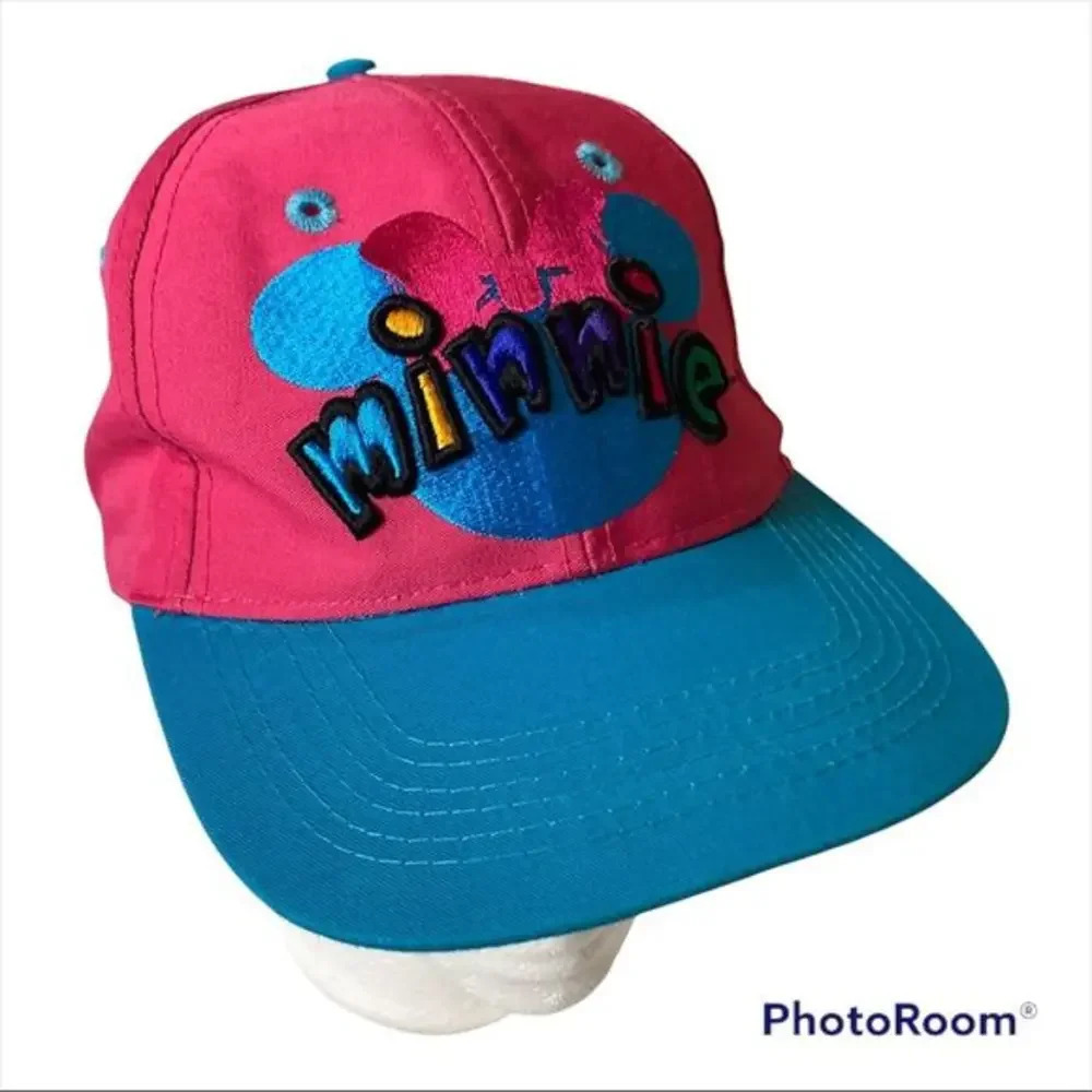 Disney Mickey,‎ inc. “Minnie” youth SnapBack hat.